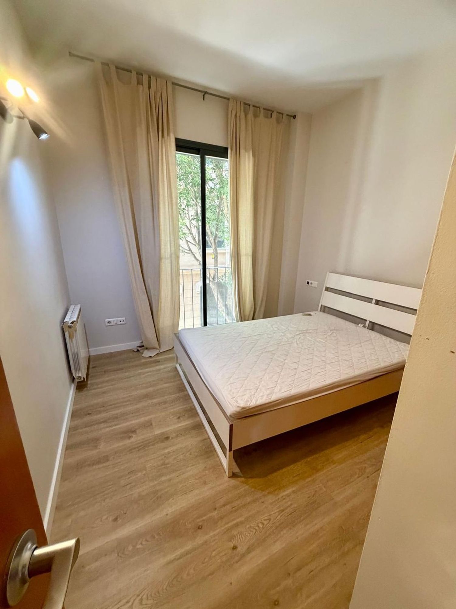 Piso en Calle de la Reina Amàlia, 44, El Raval - Foto 5