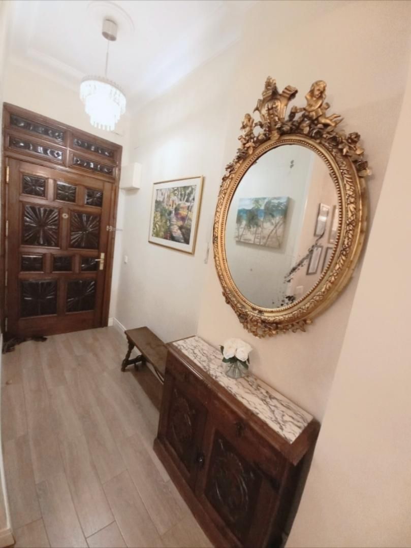 Piso en  Calle de Cadarso 19