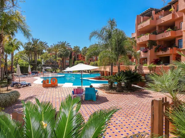 Piso en El Oasis de Marbella, 1