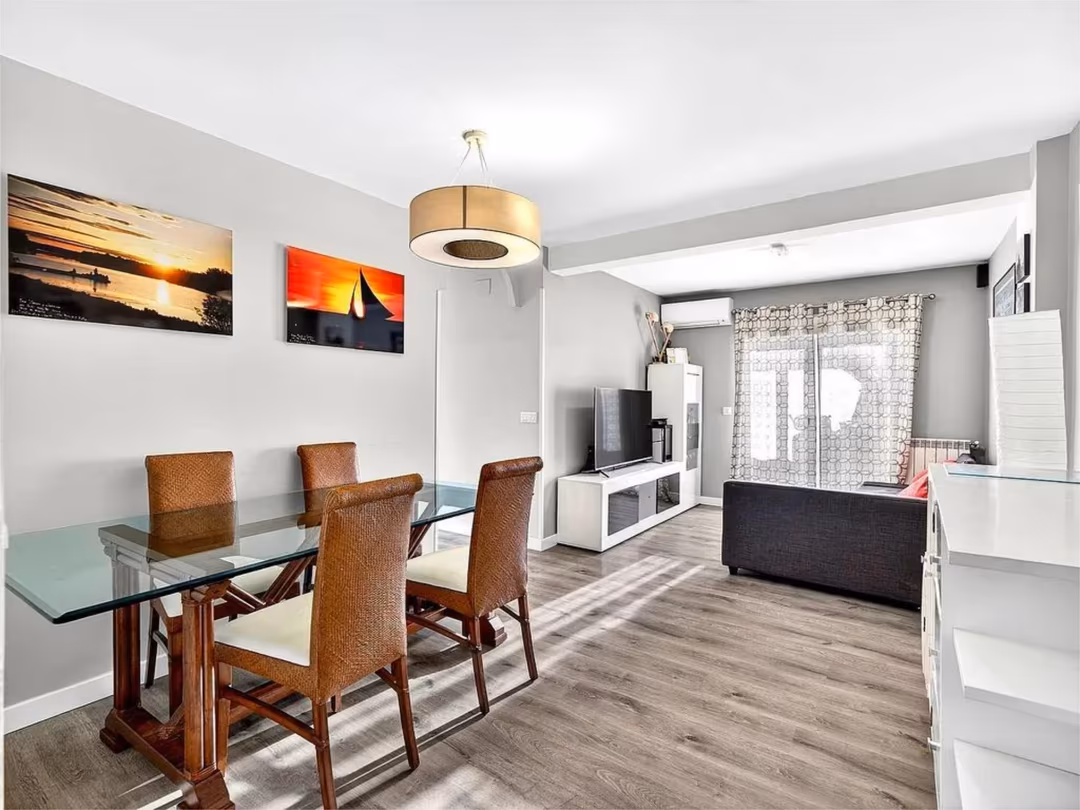 Piso en  Calle Lucano 5