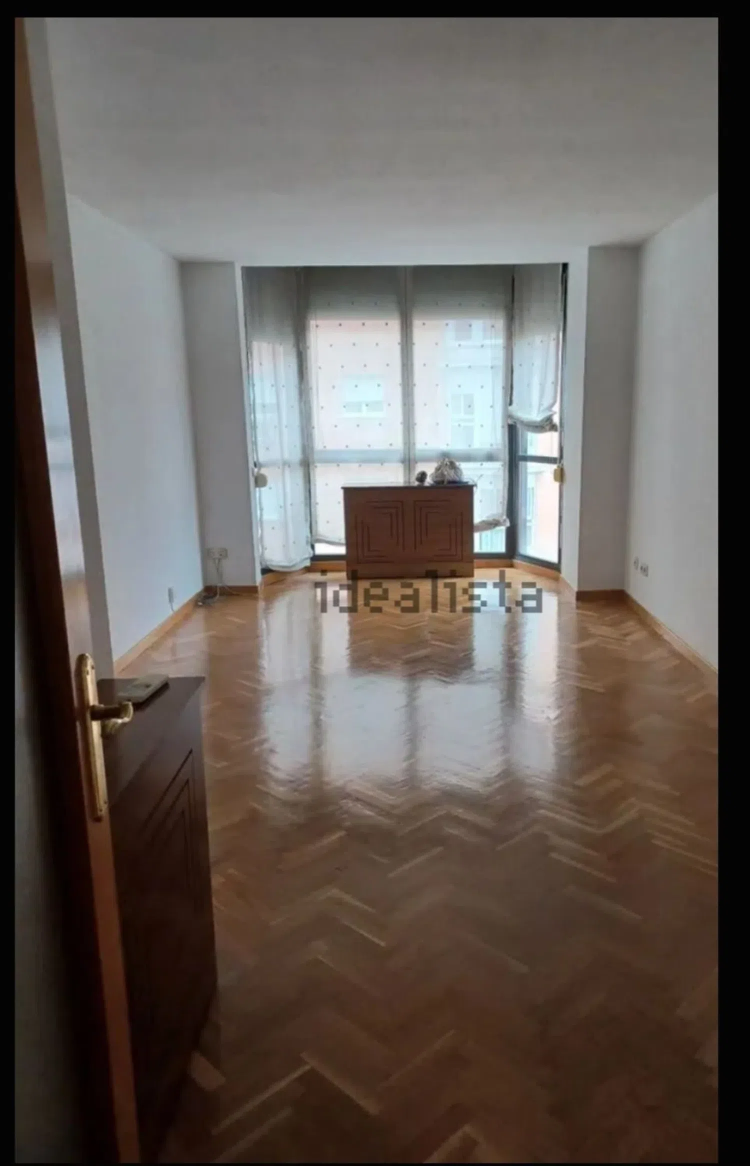 Piso en calle de Paradinas, 5