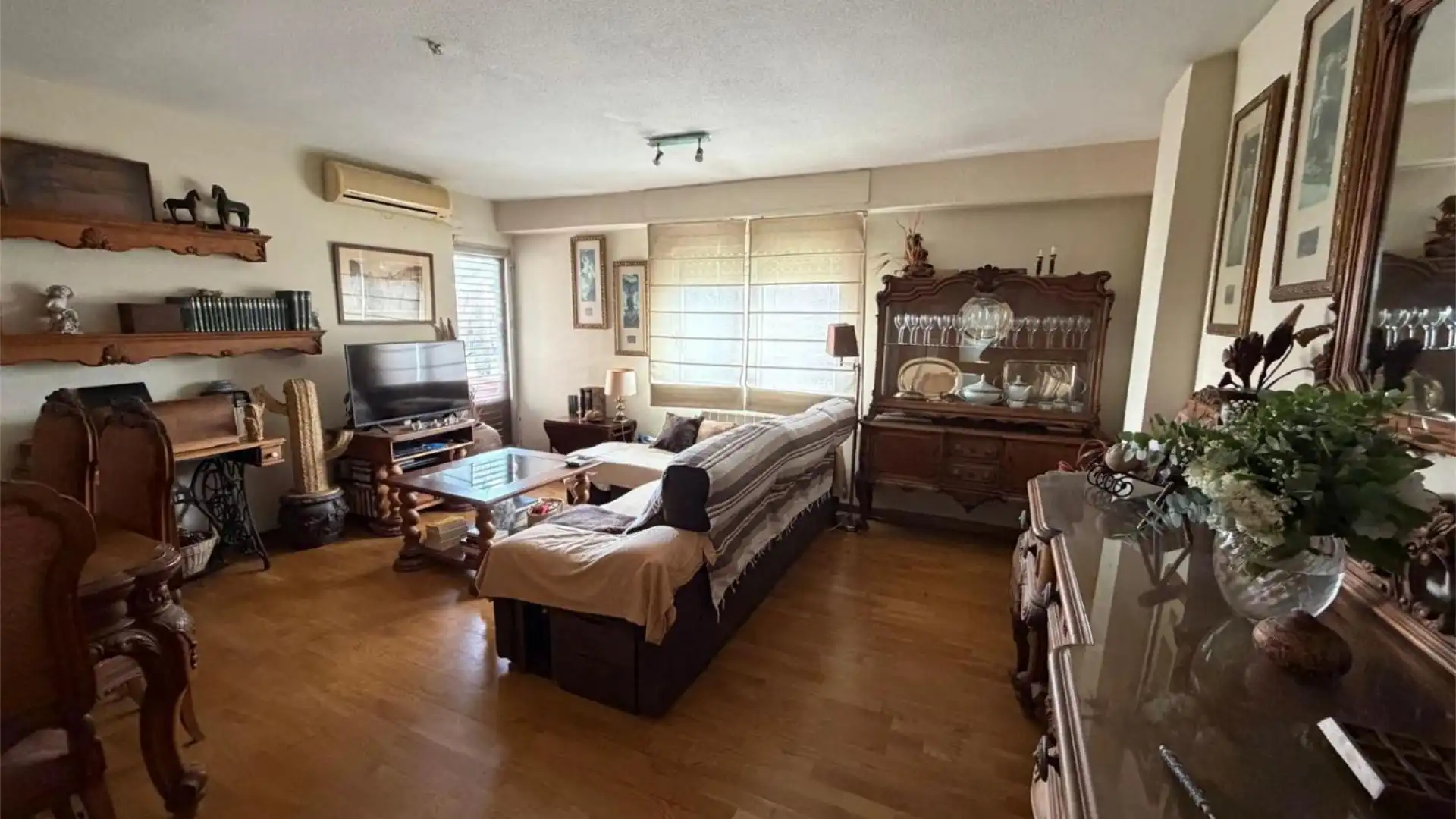 Piso en  Carrer de Sagunt 67 - Foto 3