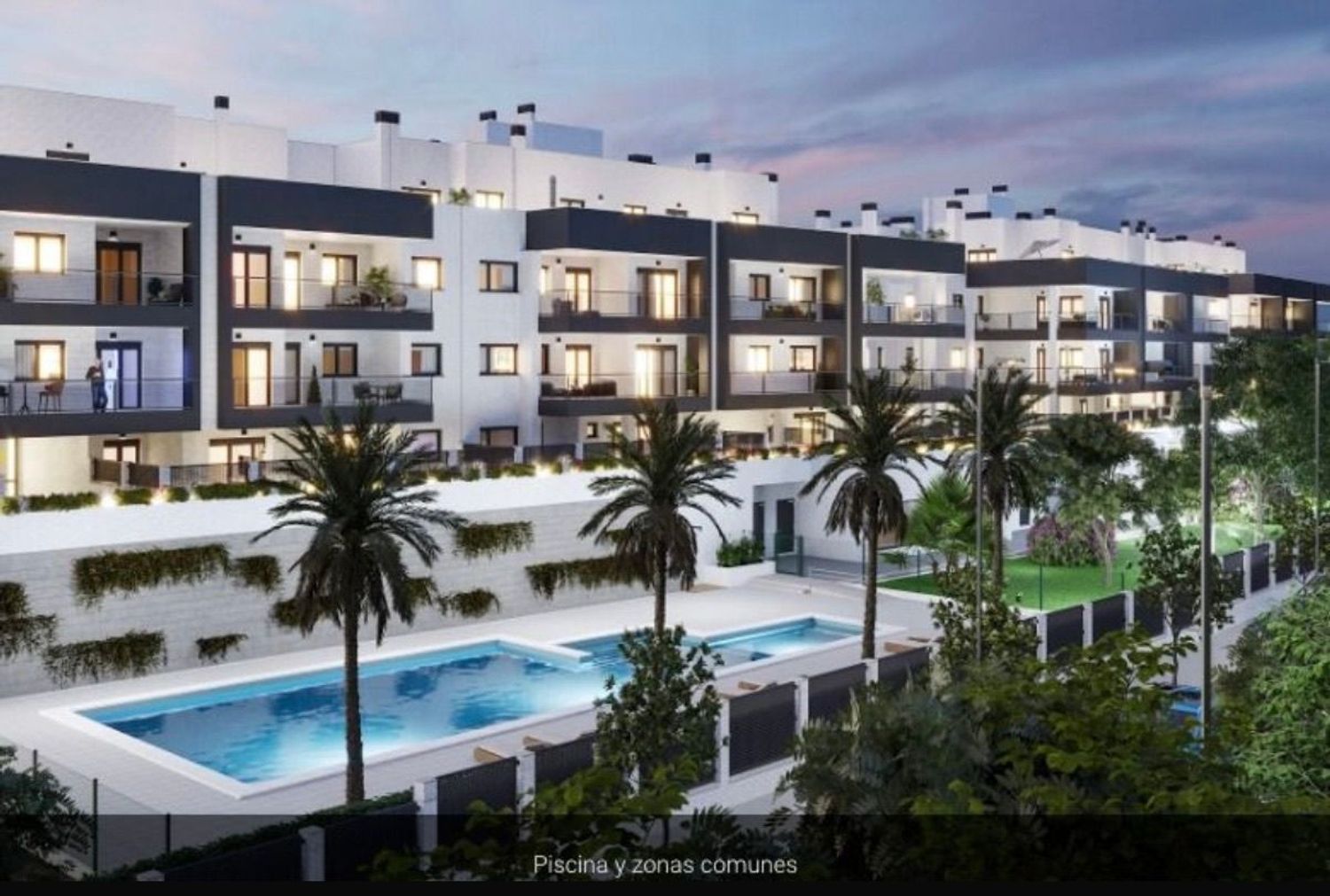 Piso en calle Coronel Aureliano Buendía, 15 - Foto 1