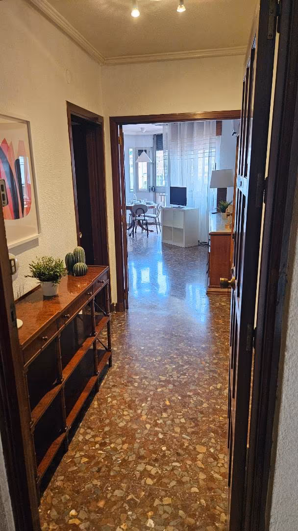 Piso en  Avenida del Rector José Loustau 16