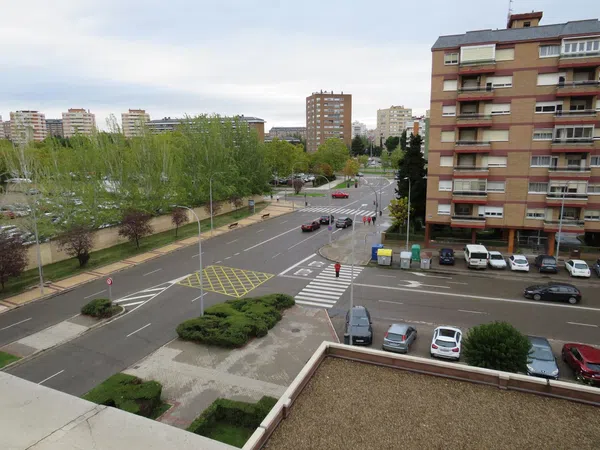 Piso en Avenida Gloria Fuertes, 21, Huerta del Rey, Huerta del Rey - Foto 2