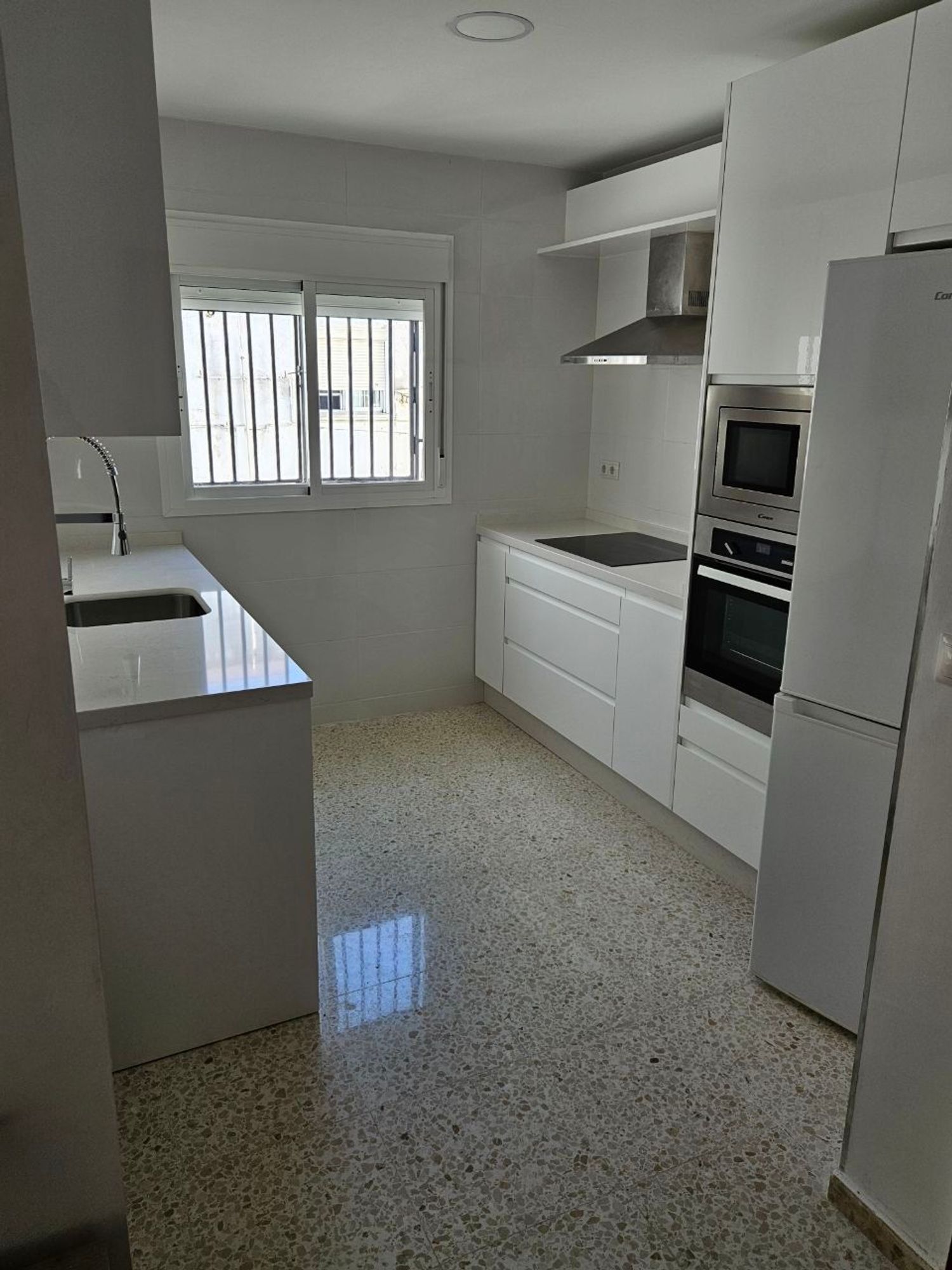 Estudio en Calle Binéfar, 5, La Plata - Foto 2