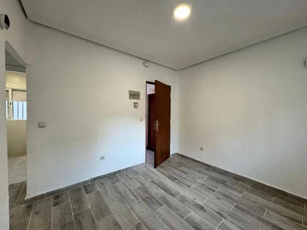 Piso en Calle de Ramón Luján, Almendrales - Foto 6