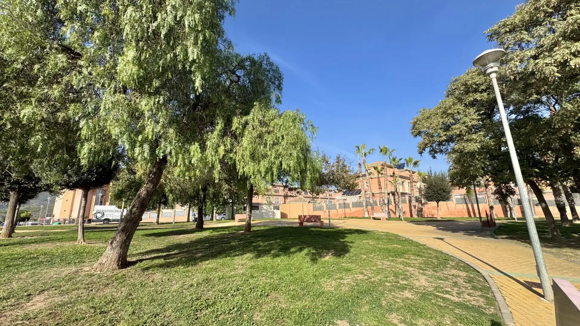 Casa adosada en  Calle Pepa Flores Marisol 30 - Foto 26