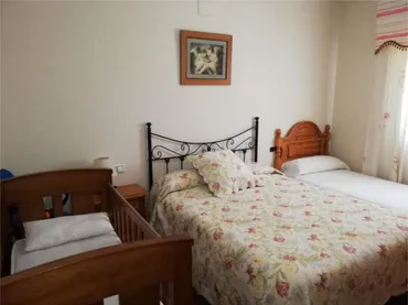Casa adosada en Arenales - Foto 6