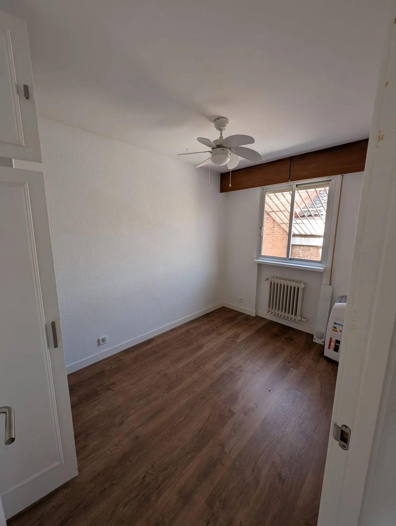 Chalet adosado en Barrio Salvador - Foto 8