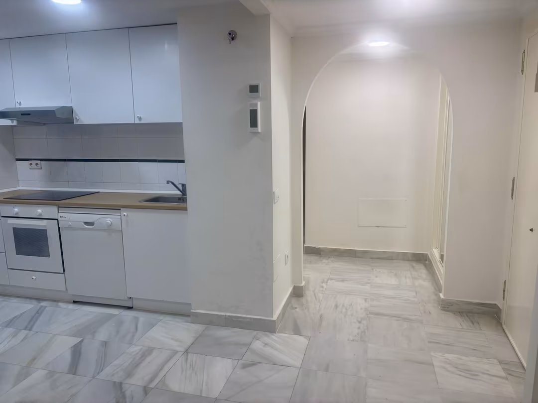 Planta baja en  Avenida Príncipe Salman 15 - Foto 6