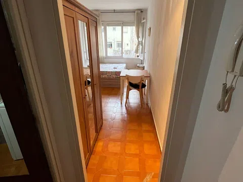 Estudio en calle del Torrent de Mariner, 3