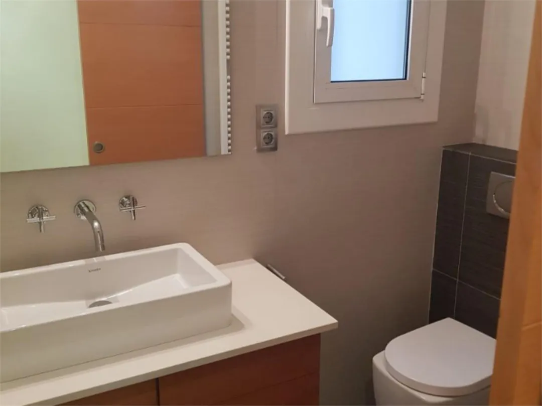 Piso en  Carrer d'Amàlia Soler 97 - Foto 4