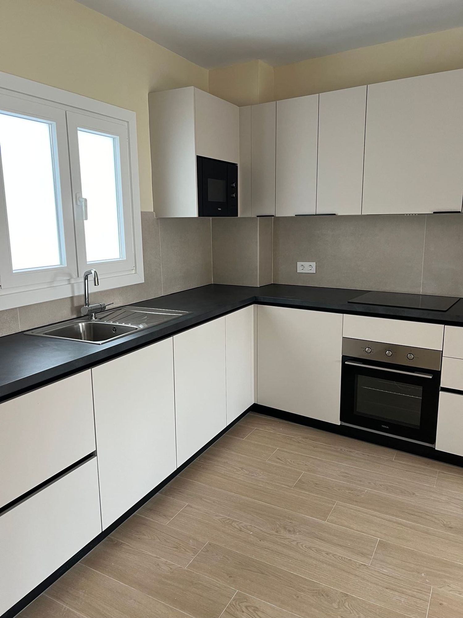Piso en Calle Matías Padrón, 1, Arenales - Lugo - Avda Marítima - Foto 6