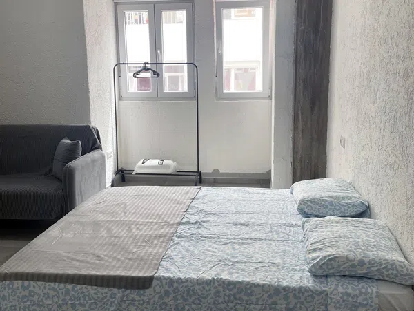 Estudio en calle Colombia, 8