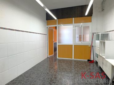 Local comercial en  Carrer de Llevant 82 - Foto 6