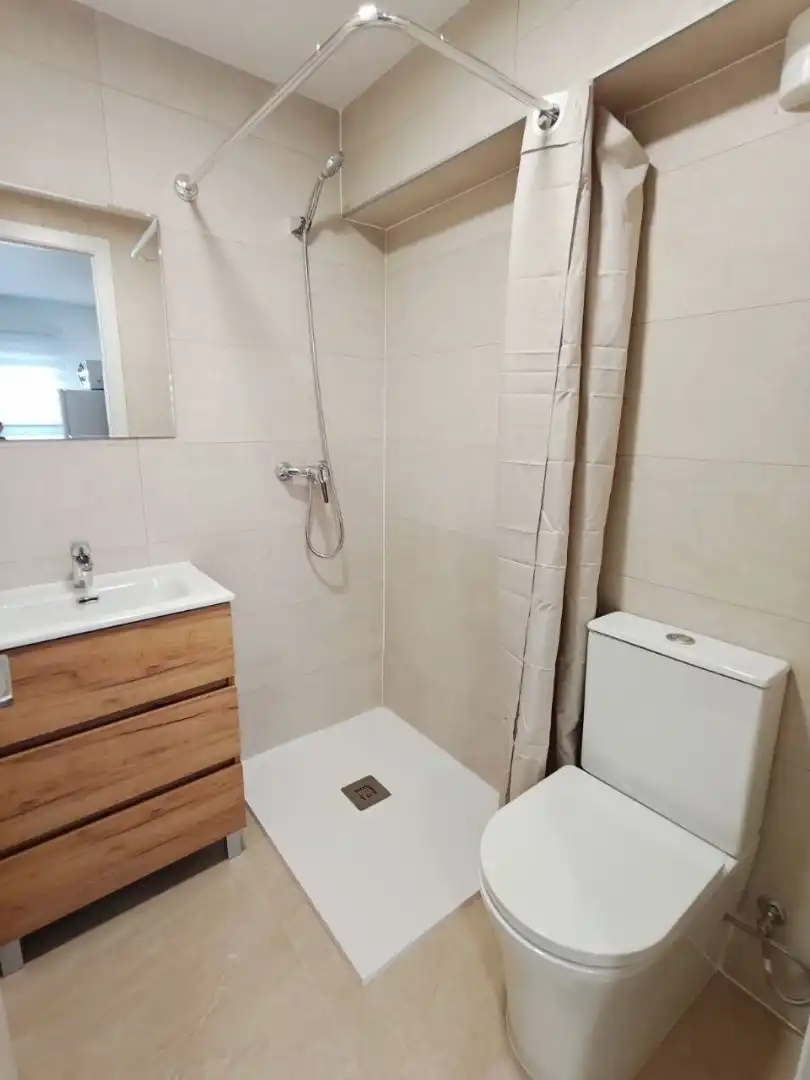Estudio en  Carrer de la Mare de Déu dels Desemparats 43 - Foto 8