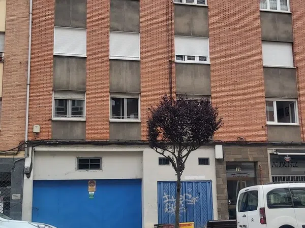 Piso en Calle Albéniz, 19, Milán-Pumarín - Foto 1