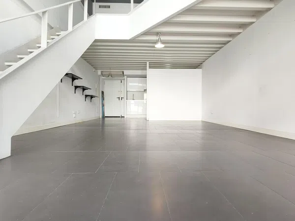 Estudio en calle de Albasanz, 72