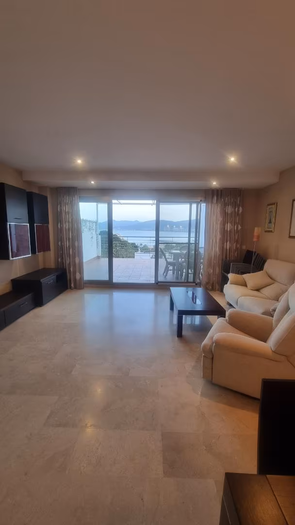 Casa adosada en  Urbanització Cap Blanc 1 - Foto 8