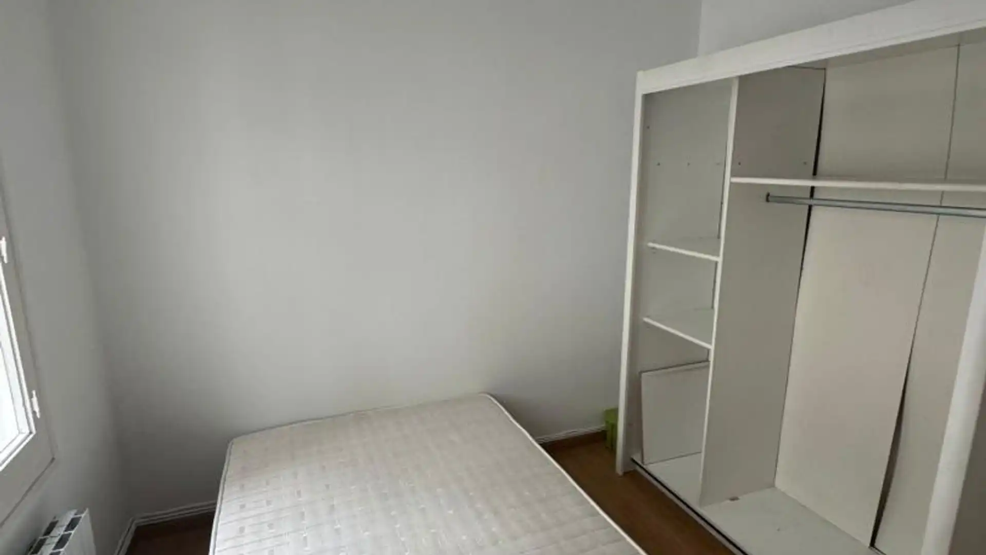 Piso en  Calle de Laguna de Rins 4 - Foto 7