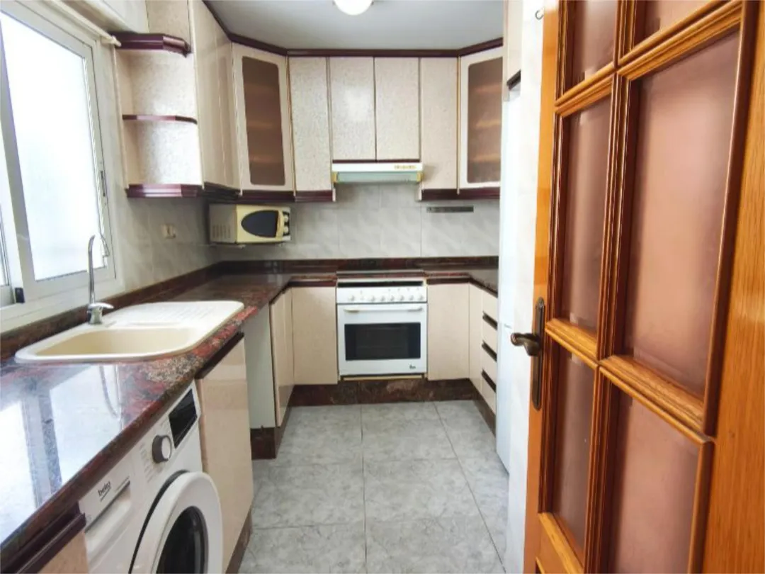 Piso en avenida Avinguda del Doctor Peset Aleixandre 83 - Foto 6