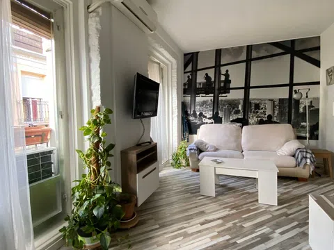 Estudio en calle de la Esperanza, 12