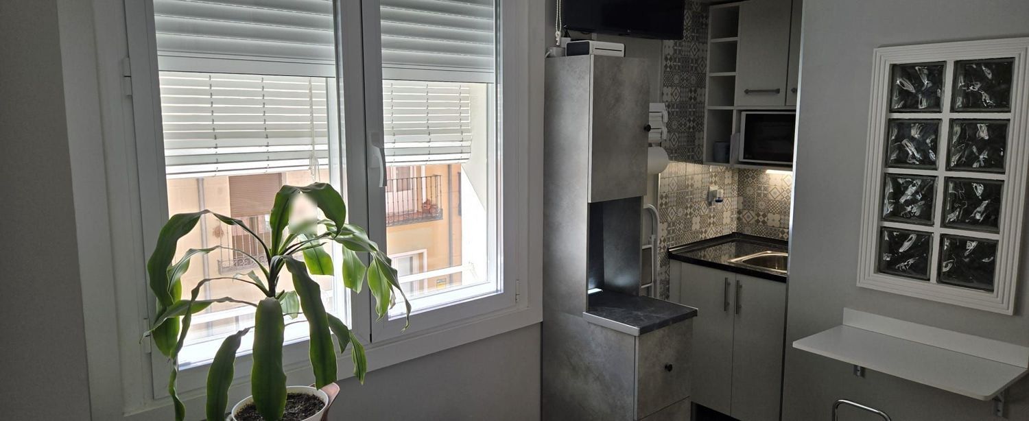 Estudio en calle de Leganitos, 20 - Foto 4