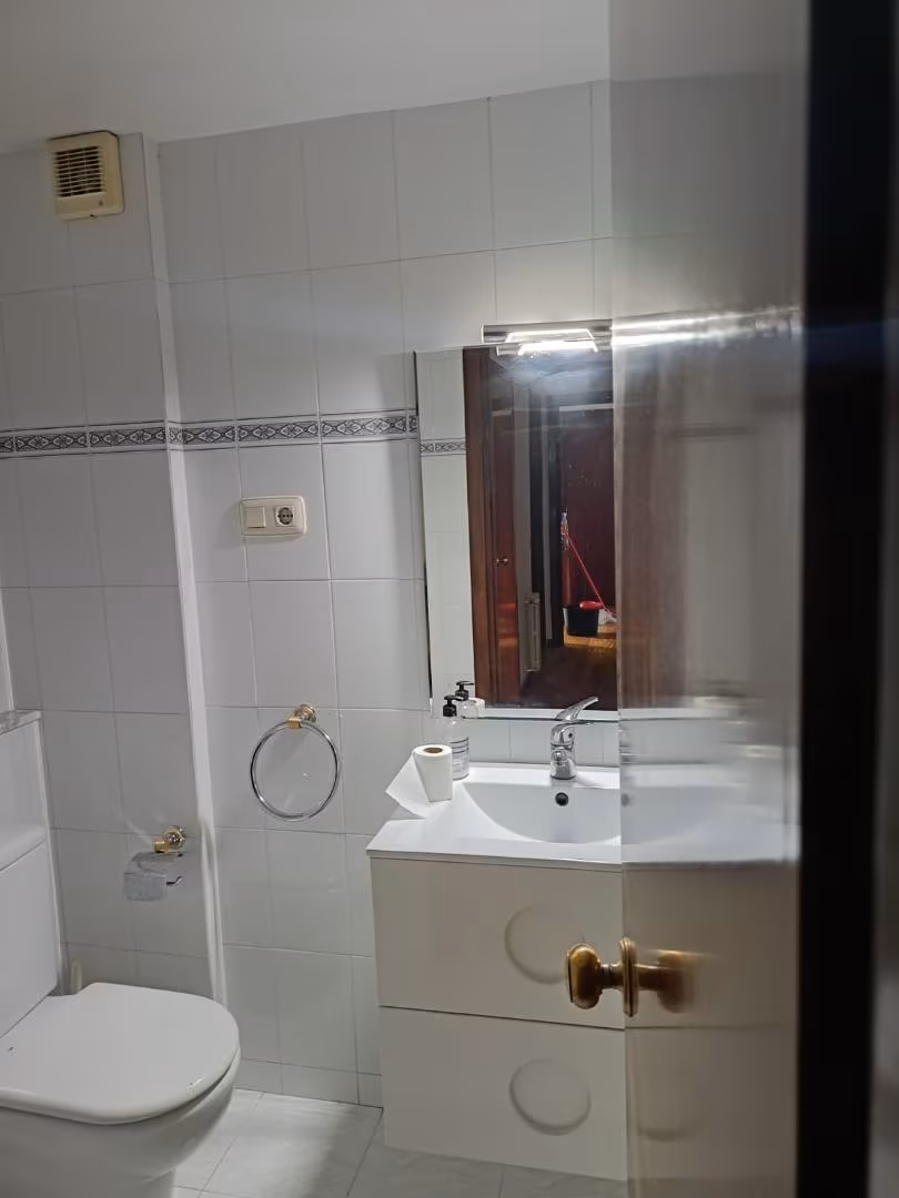 Piso en  Rúa de San Pedro de Mezonzo 17 - Foto 7