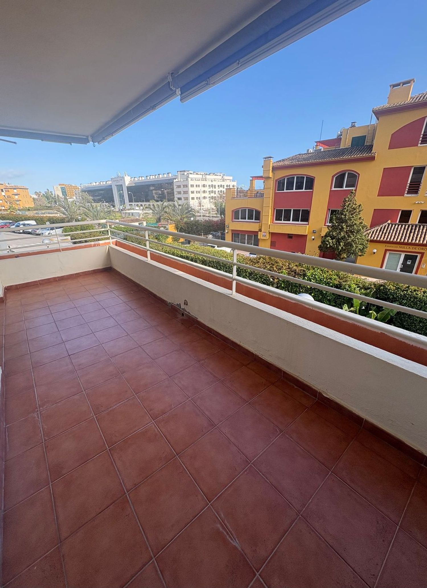 Piso en avenida Príncipe Alfonso de Hohenlohe, 97 - Foto 2