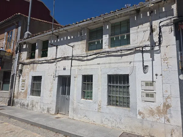 Casa de pueblo en Avenida de la estación, 19 - Foto 1