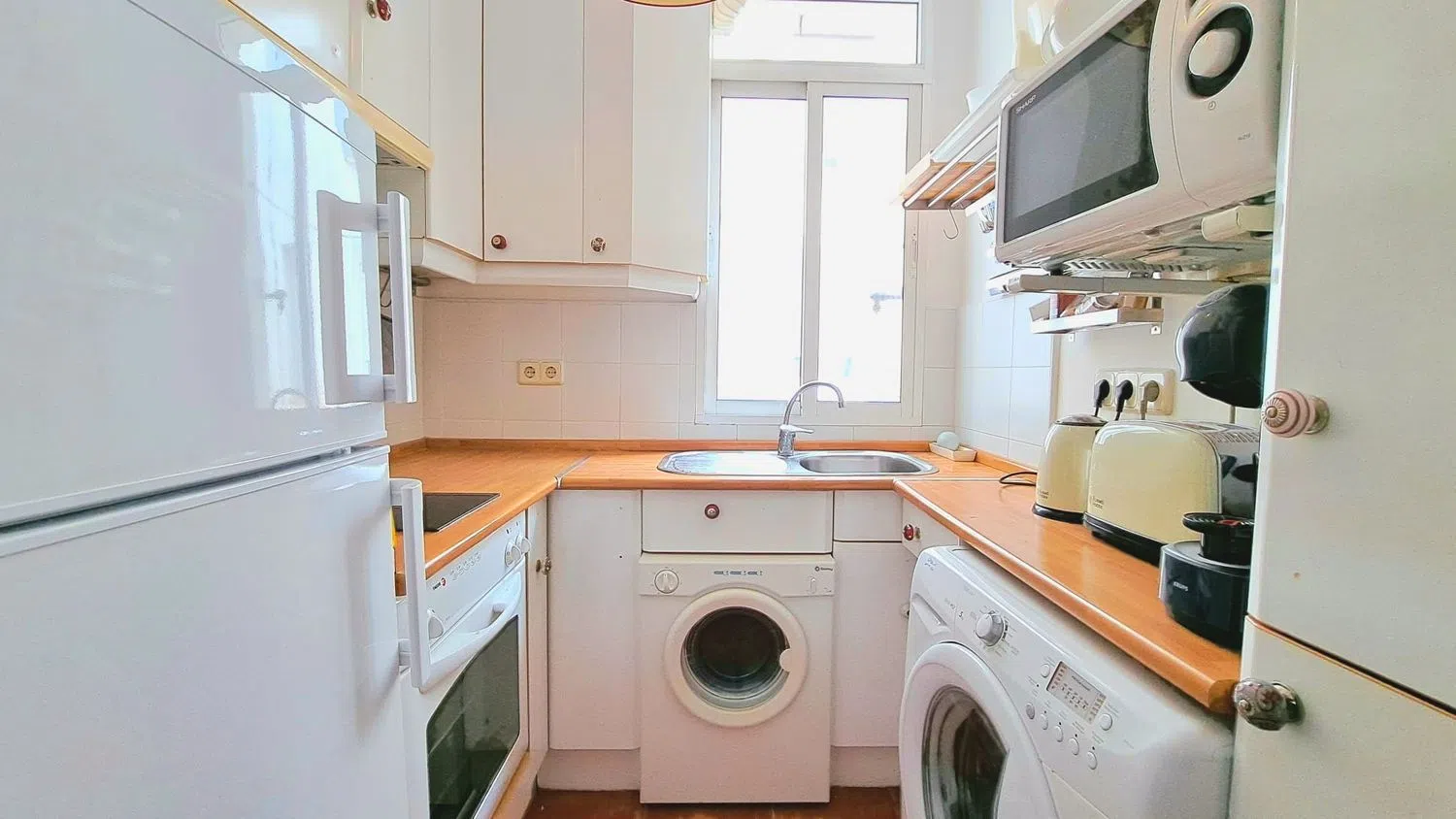 Piso en calle del Acuerdo, 33 - Foto 3