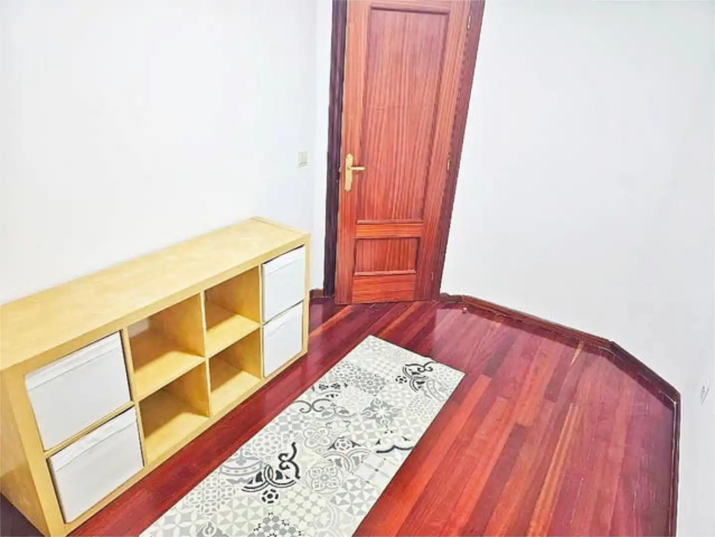 Piso en Numancia - Foto 6