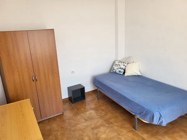 Piso en breton de los herreros, 9