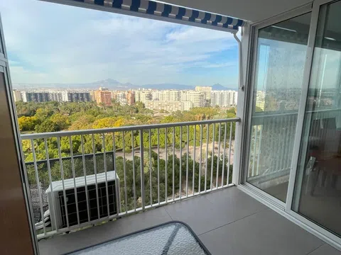 Piso en avenida Oviedo, 10