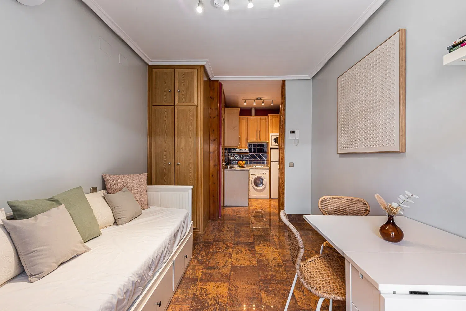 Estudio en calle de Velarde, 18 - Foto 4