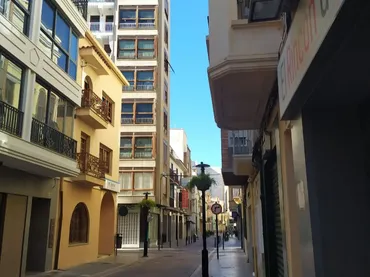 Casa adosada en  Carrer d'Alloza 68 - Foto 5