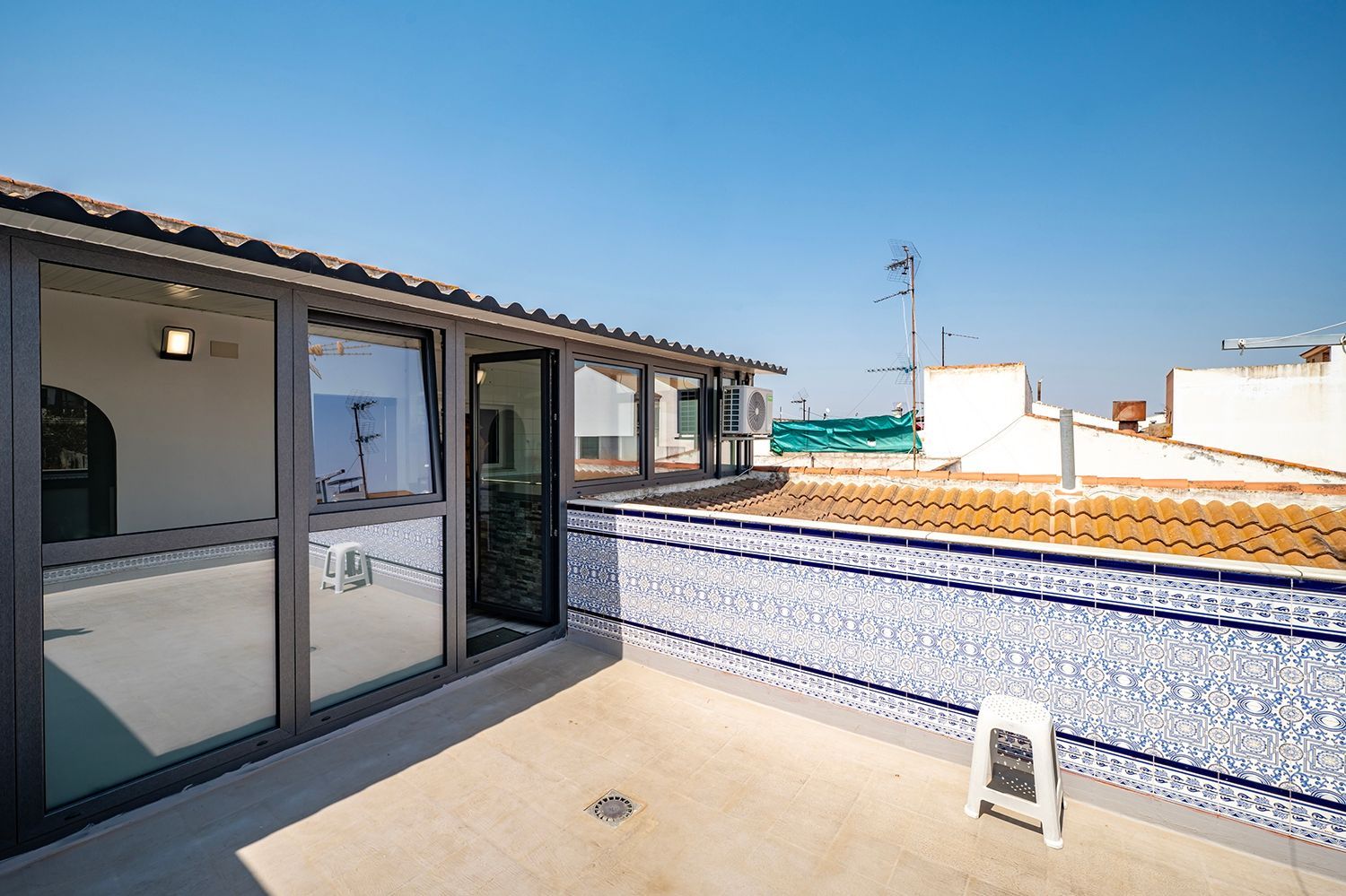 Chalet adosado en Palos de la Frontera - Foto 12