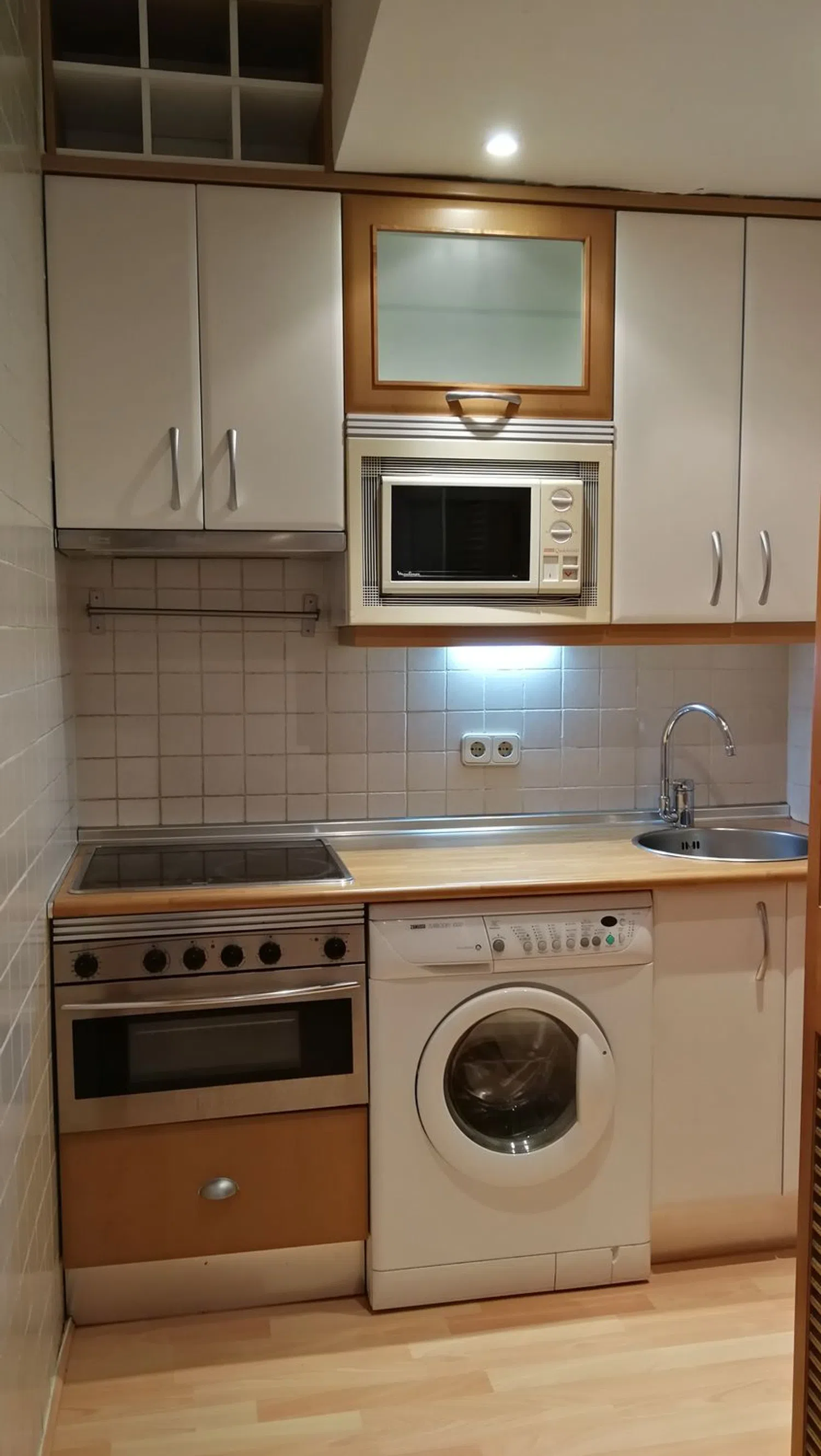 Piso en calle de la Infanta Mercedes, 92 - Foto 9