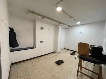 Local comercial en  Carrer de Martí i Julià 33 - Foto 8