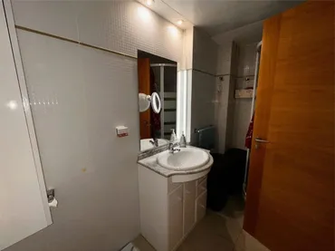 Piso en  Carrer de la Constitució 58 - Foto 4