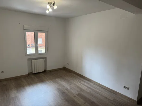 Piso en calle Chantada, 17