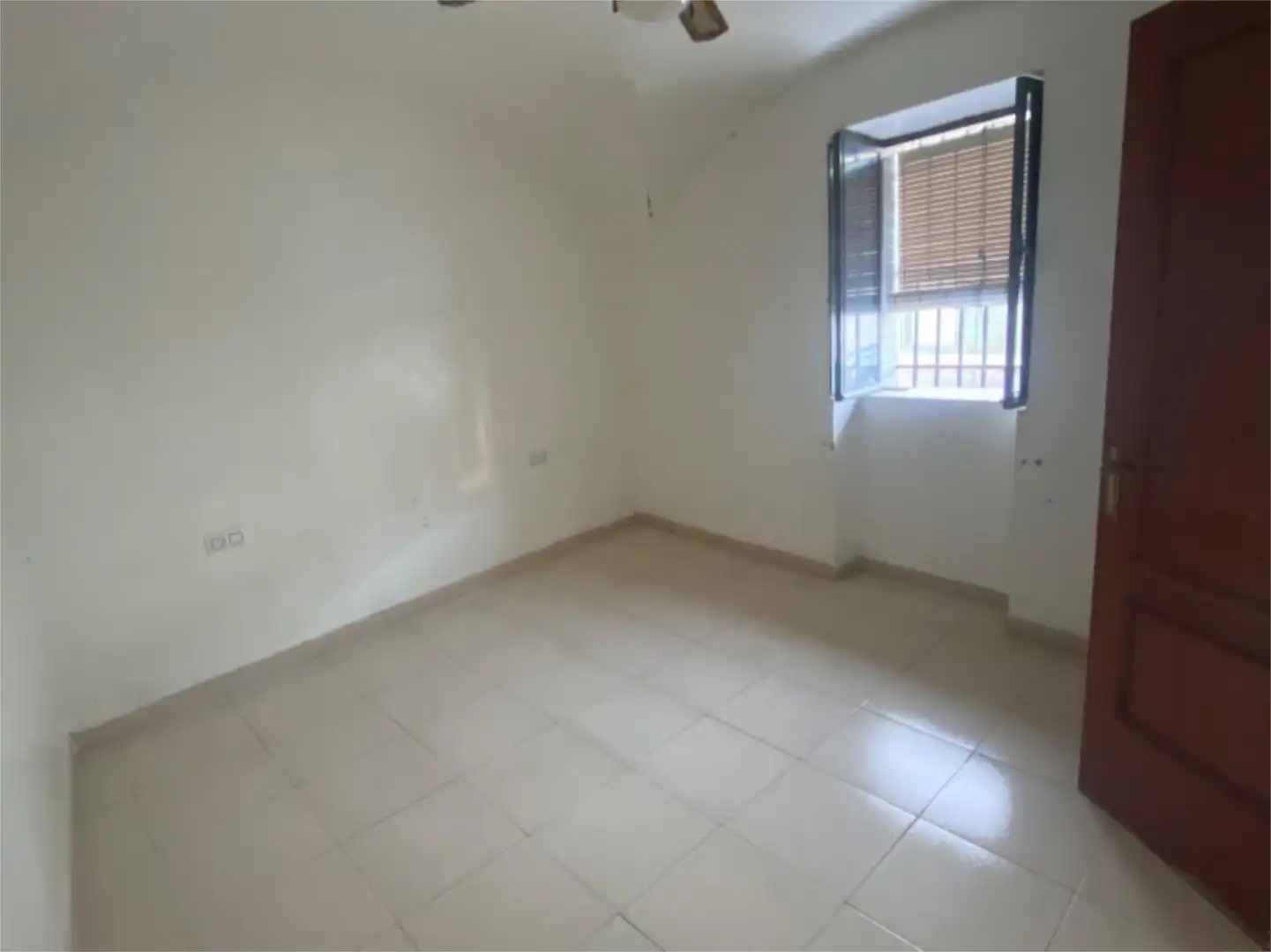 Planta baja en  Calle Cañada 19 - Foto 4
