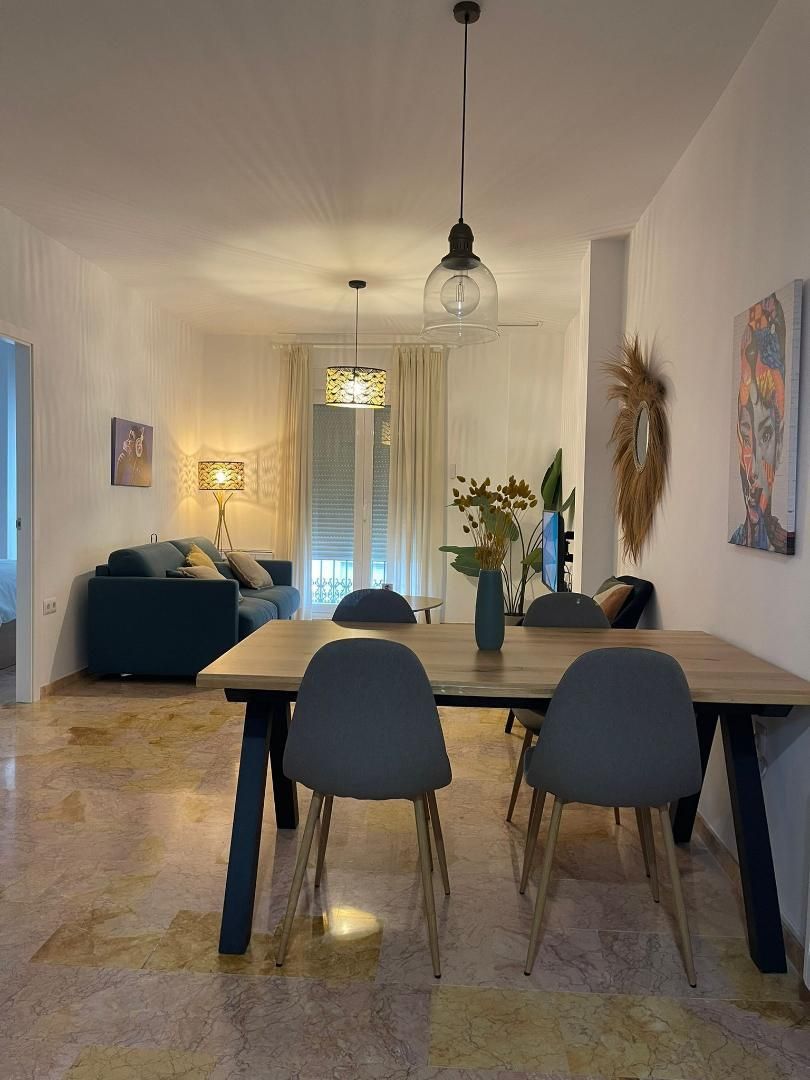 Apartamento en calle Calle Condes de Crespo Rascón 1 - Foto 5