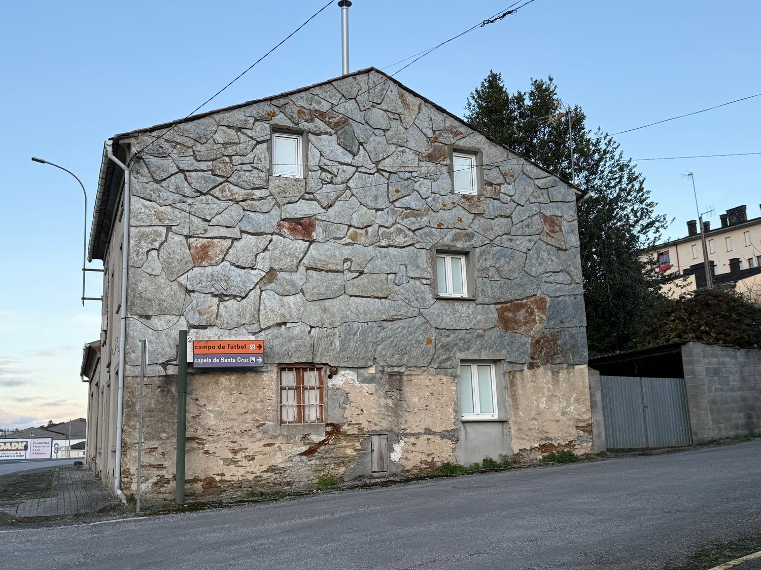 Casa de pueblo en Pedrón s/n - Foto 2