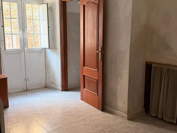 Casa de pueblo en Callobre s/n - Foto 5