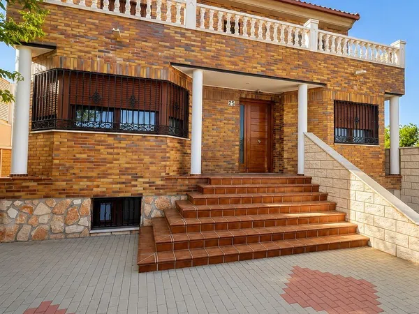 Casa o chalet independiente en Calle de la Igualdad, 25 - Foto 1