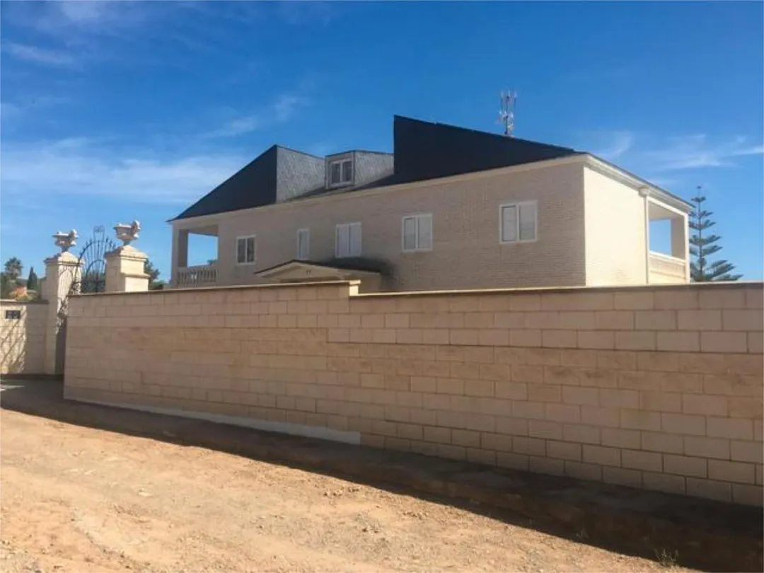 Casa adosada en pedralba - Foto 2