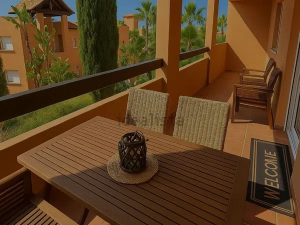 Piso en calle Casares del Sol, 14 - Foto 2