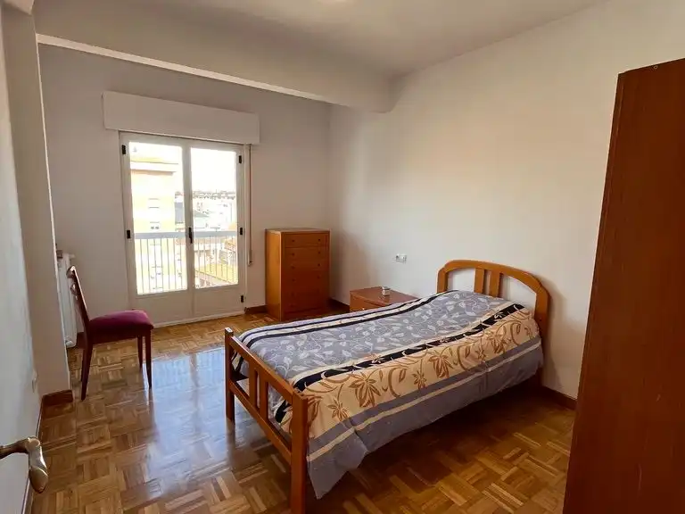 Piso en  Avenida de las Tres Cruces 28 - Foto 9